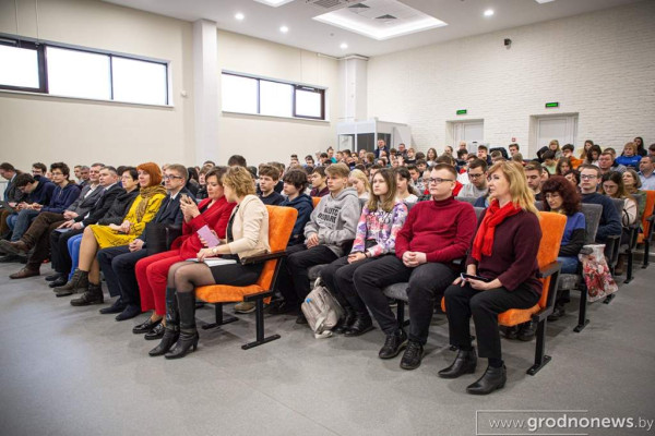 2c5139254b0c126cdc22bd1cdff971e9