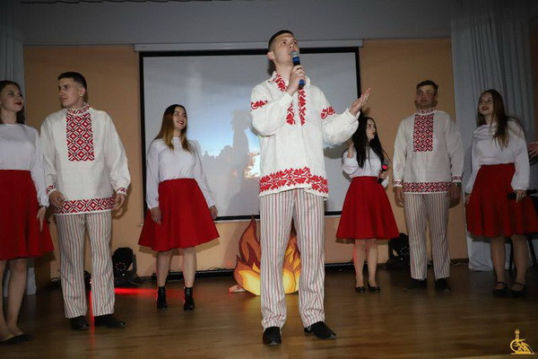 e3a49ec2-816c-48f5-a388-57935e0b997f