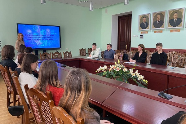 d931aabe-dfd2-4448-b1f2-1cf52cdb0464