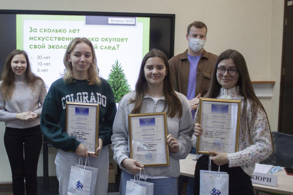 photo_5278343420865263648_y