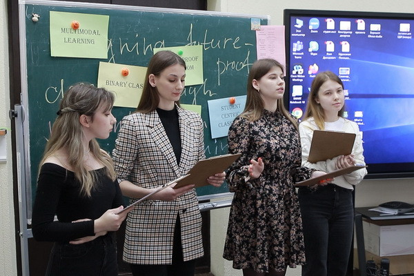 ЛЕКЦИЯ_для_УМУ_АНгл_Фил.00_11_07_04.Still017