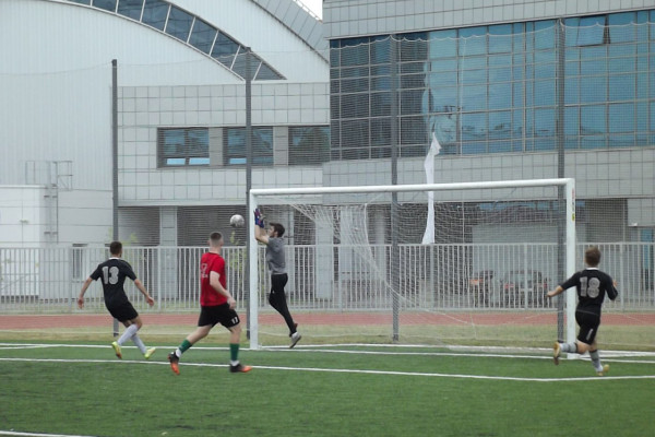 f144b467-7c26-4aee-90d0-a3f85f567195