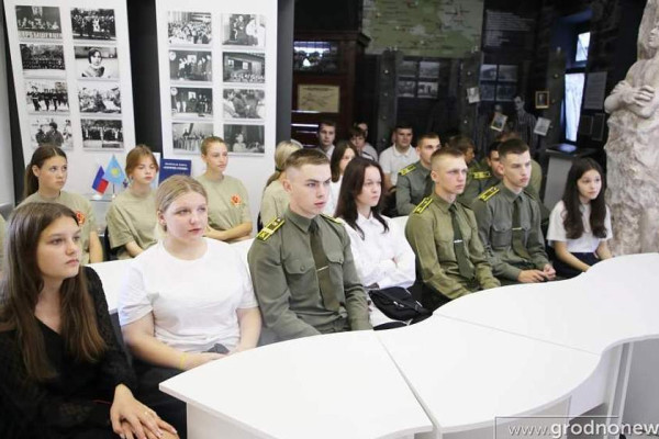 w9jdyamz4qg5q9g1cfq17l387d5neink