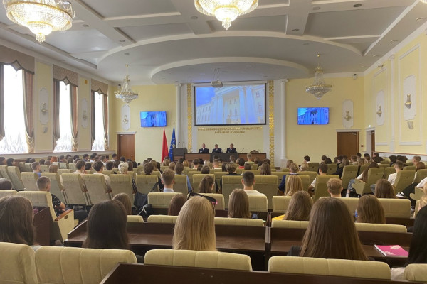 photo_5452161202600924293_y