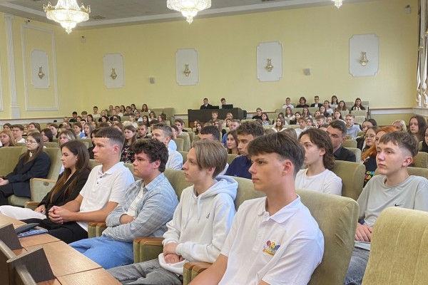 photo_5452161202600924294_y