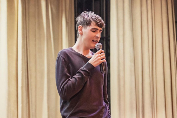 photo_5235622149971103121_y