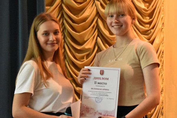 photo_5235622149971103125_y