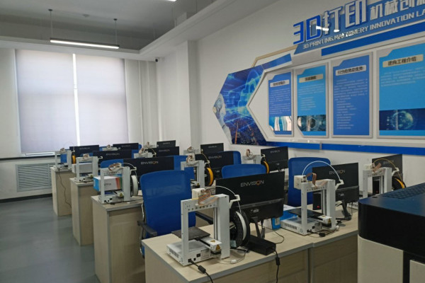 photo_5318951838432742546_y