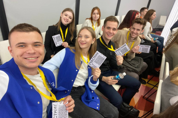 photo_5314773578283078941_y