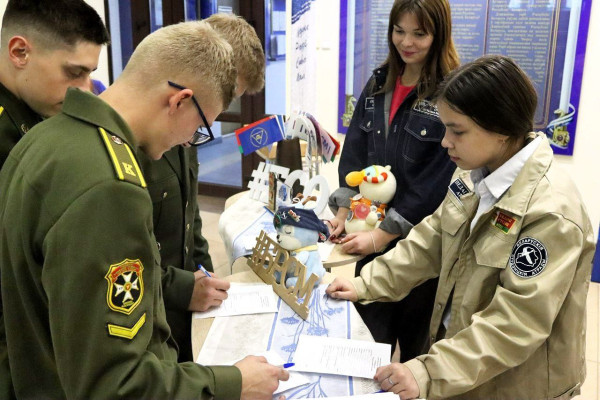 photo_5336815324676348109_y