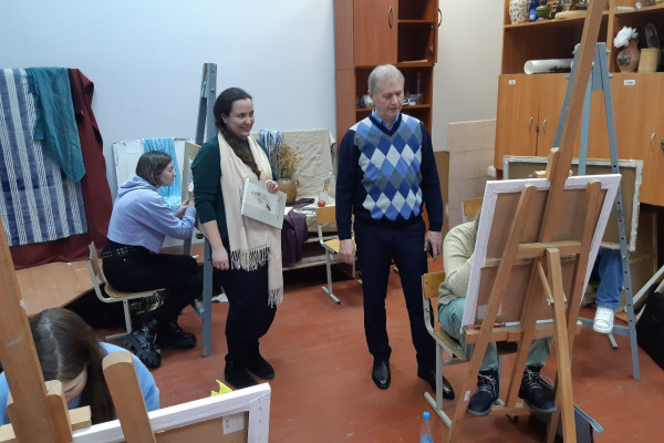 photo_5253775138485293443_y