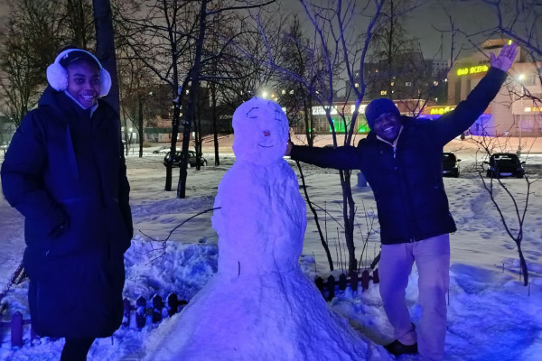 photo_5282914000507621404_y