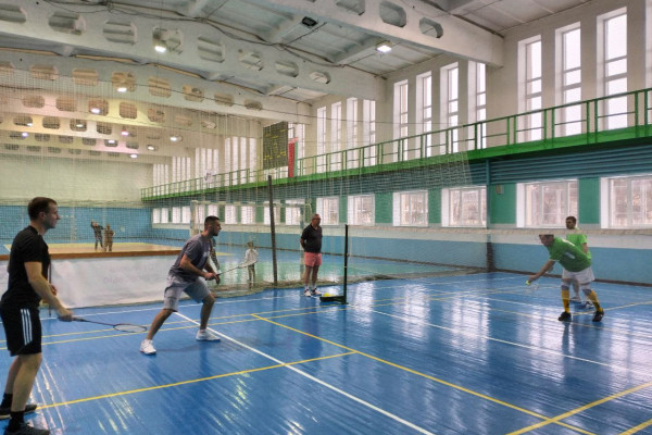 photo_5316753485192091987_y