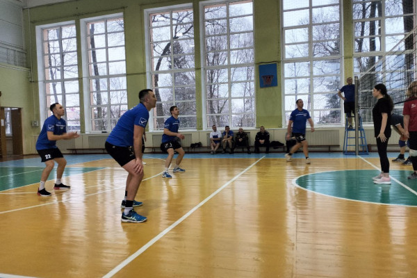 photo_5316753485192092003_y