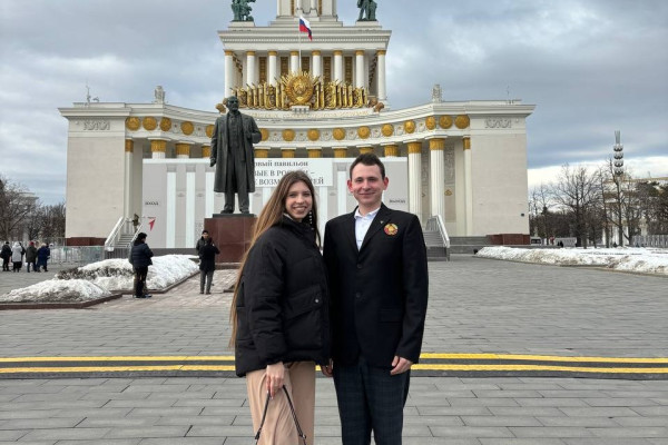 photo_5438480855589836352_y