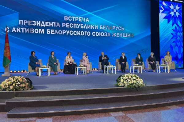 photo_5445264657649621203_y