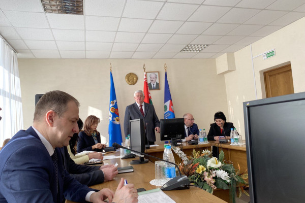 photo_5217790356291180037_y