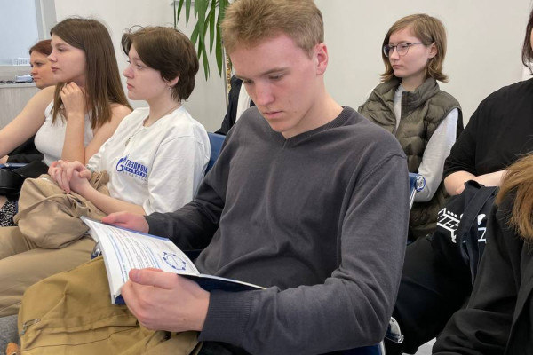 photo_5235576679152342572_y