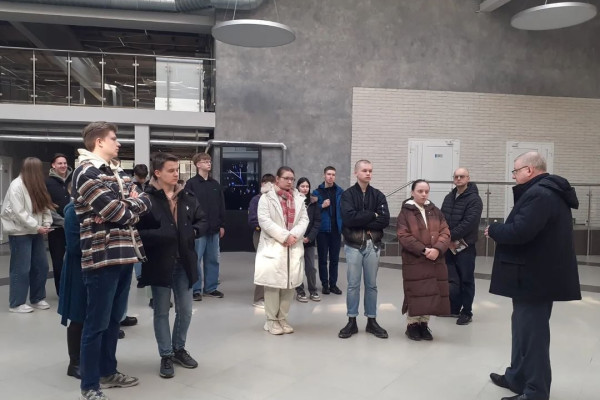 photo_5244587748172618769_y