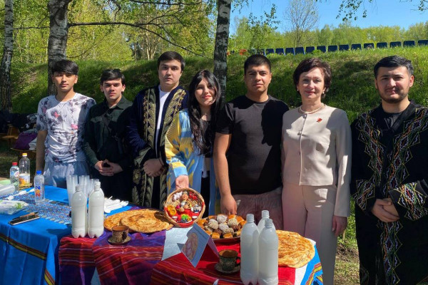 photo_5301065807905807799_y