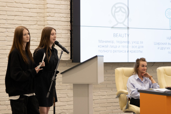 photo_5316503865987817093_w