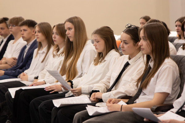 photo_5316503865987817102_w