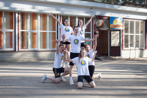 photo_5397966304532617508_y