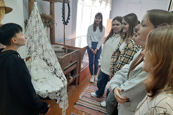 photo_5424908557071015316_x