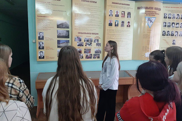 photo_5424908557071015318_x