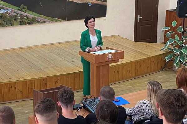 photo_5454230066872573377_y