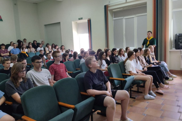 photo_5467831914766394483_y