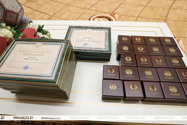 photo_5474589534705540147_y