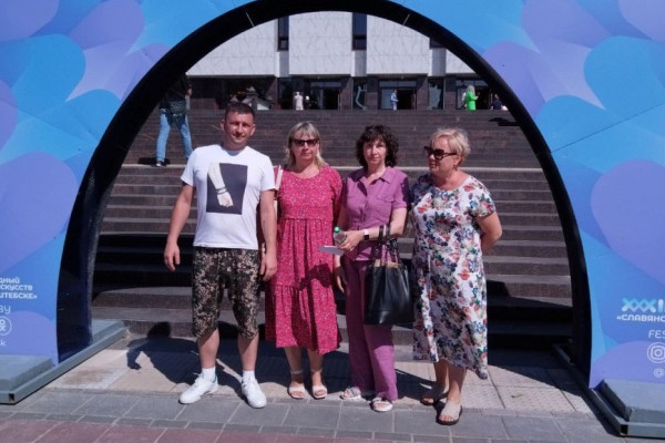 photo_5242268929689245731_y