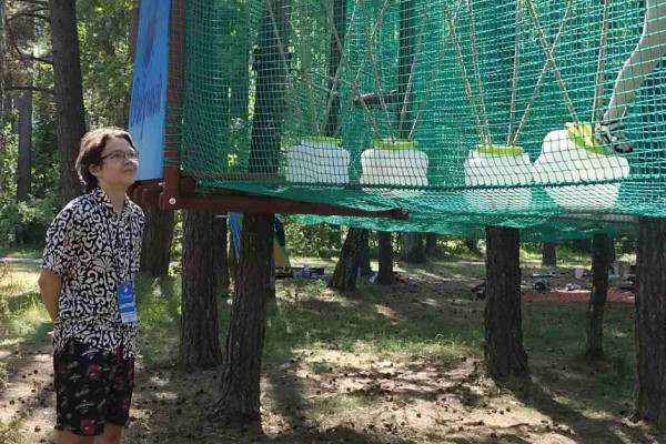 photo_5249206744981298378_y