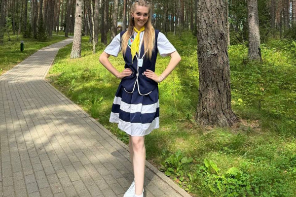 photo_5262866484739301702_y