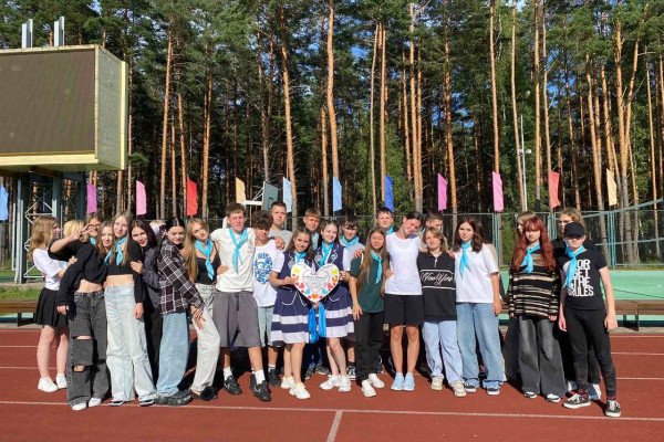 photo_5262866484739301704_y