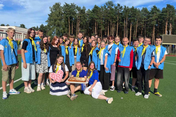 photo_5262866484739301705_y