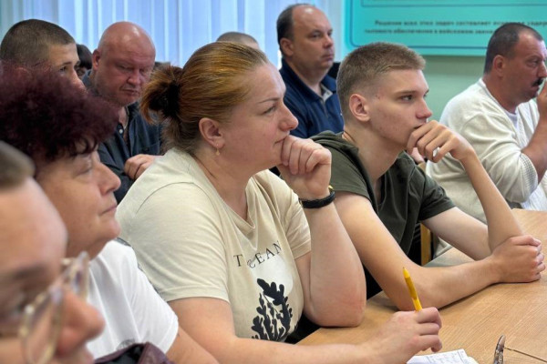 photo_5289778805650613338_y