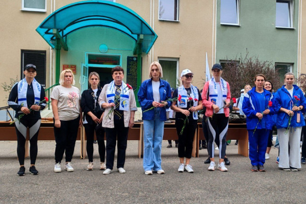 photo_5422609117480084467_y