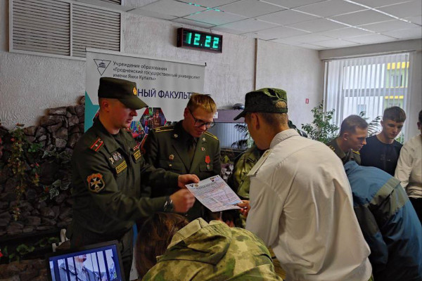 photo_5213050185570183065_y