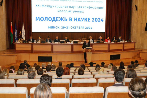 photo_5262702498592972685_y