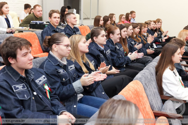 photo_5267354304656826762_y