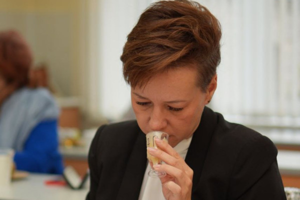 photo_5285324447823290592_y