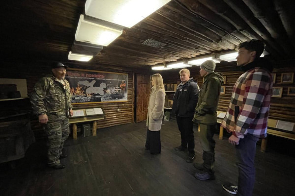 photo_5301080256175793315_y