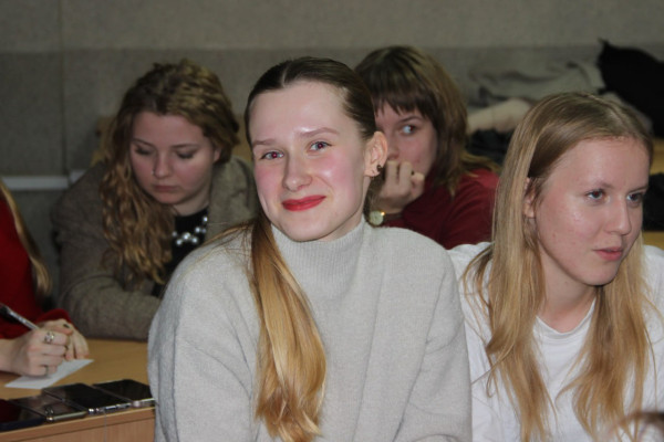 photo_5307497414057387356_y