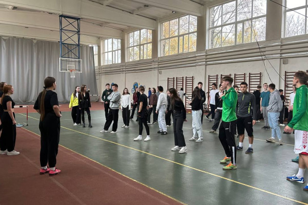 photo_5312107335600170679_y