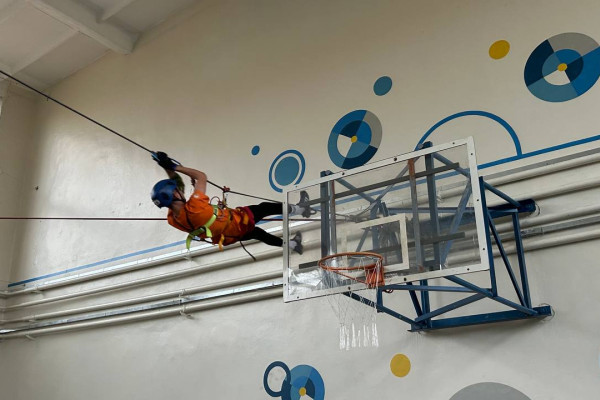 photo_5312107335600170682_y