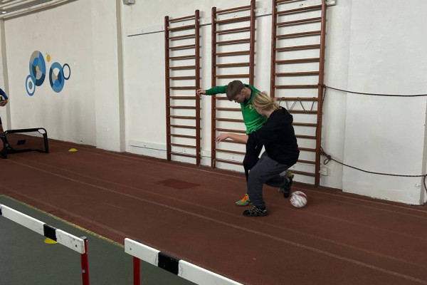 photo_5312107335600170684_y