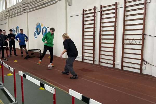 photo_5312107335600170685_y