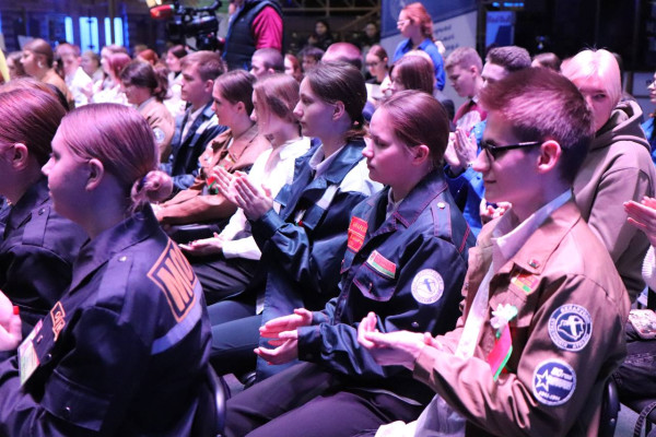 photo_5312032534449742530_y